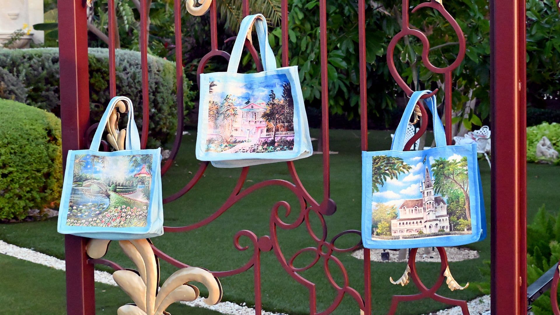 HANDBAGS